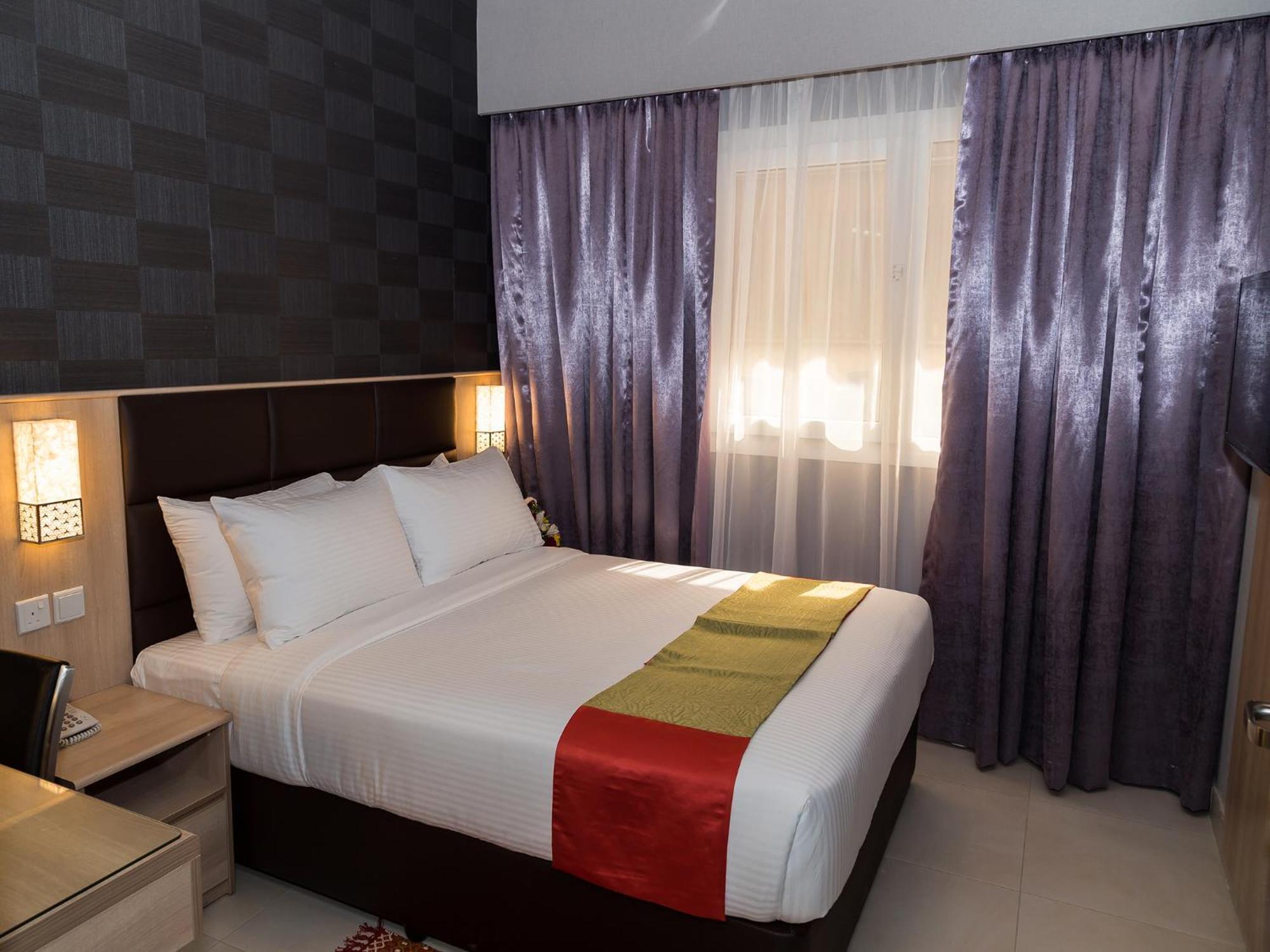 Florida Square Hotel Dubai Quarto foto