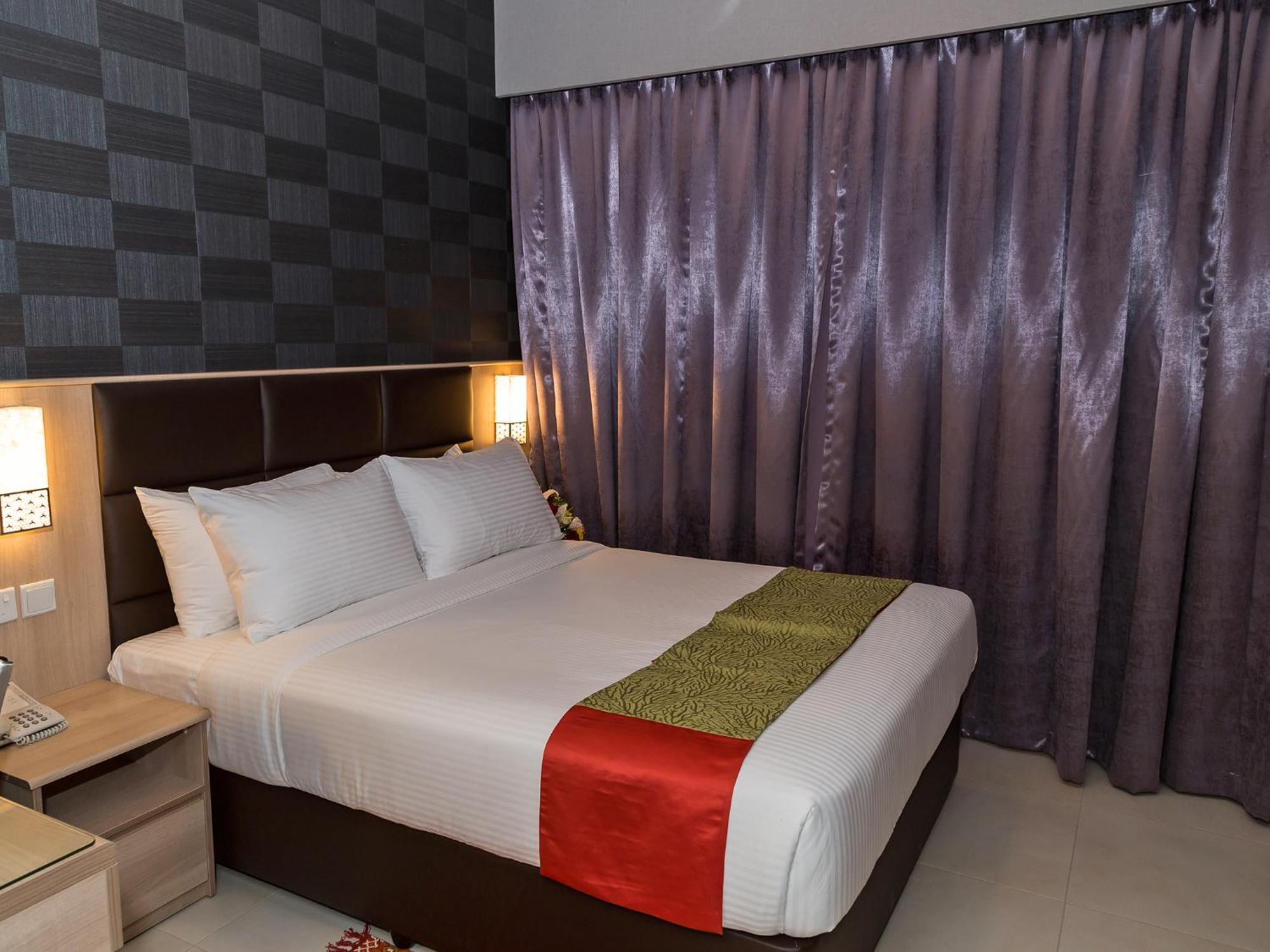 Florida Square Hotel Dubai Quarto foto