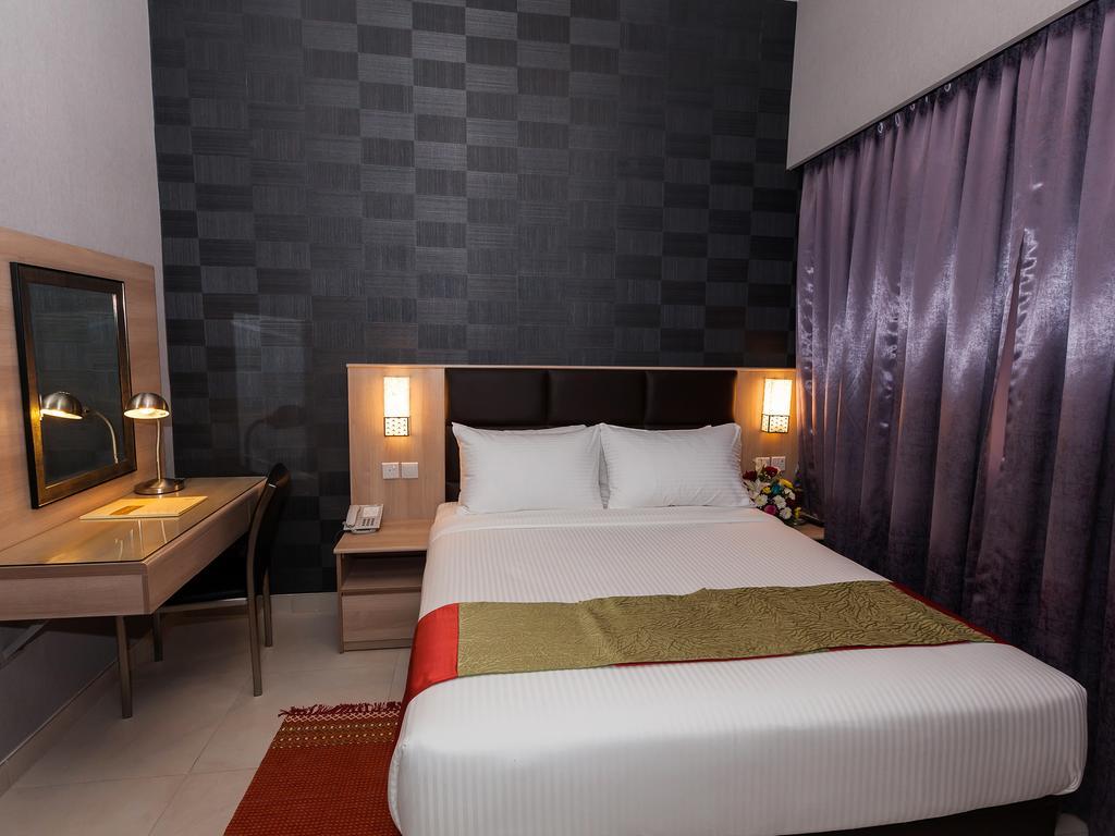 Florida Square Hotel Dubai Quarto foto