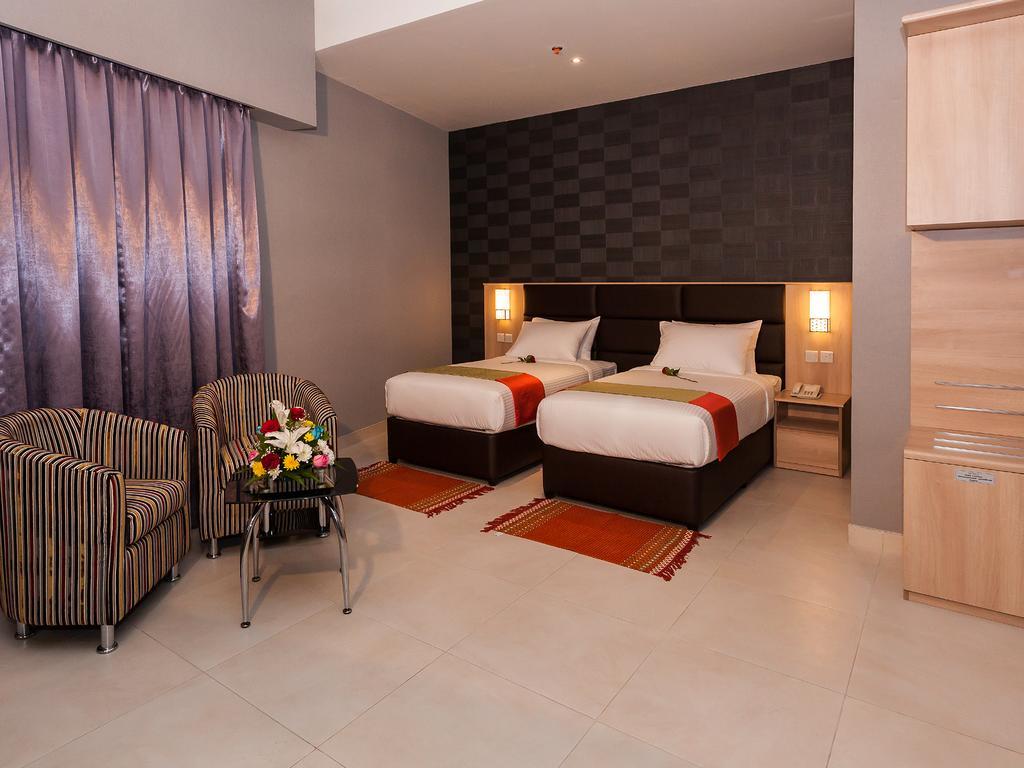 Florida Square Hotel Dubai Exterior foto